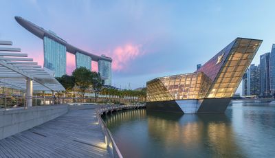 Marina Bay Sands · Photo : Basile Morin — CC BY-SA 4.0 — Wikimedia Commons